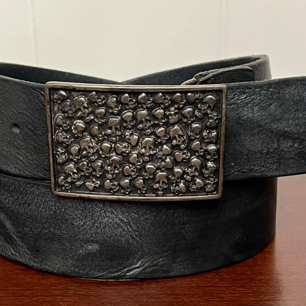 Dei Giovani luxury belt genuine Italian leather distressed skull buckle  EUC